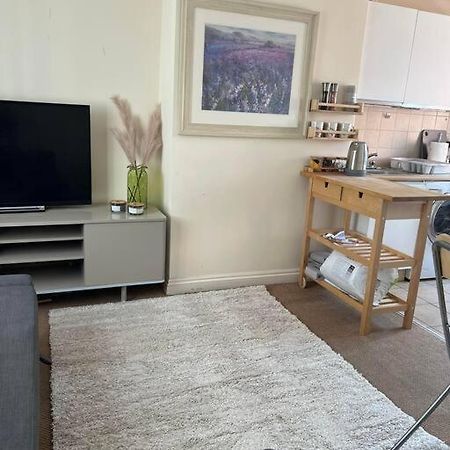 1 Bedroom Flat Sleeps 4 In Abingdon Oxfordshire Экстерьер фото