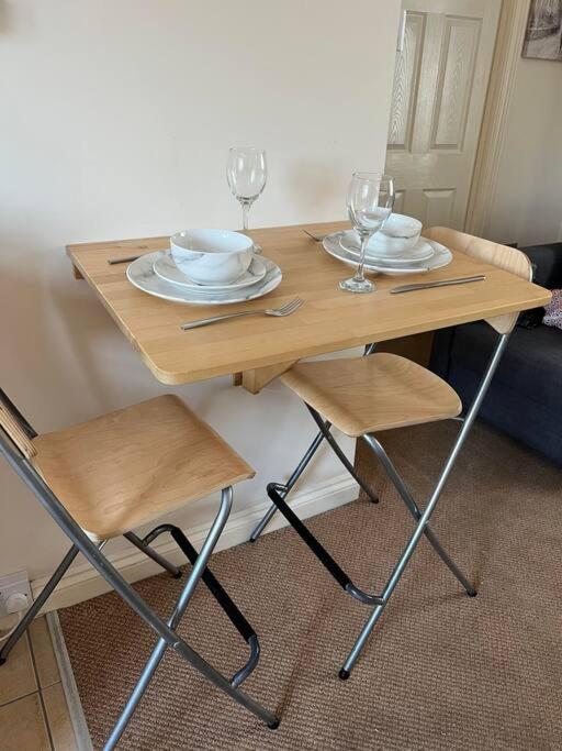 1 Bedroom Flat Sleeps 4 In Abingdon Oxfordshire Экстерьер фото